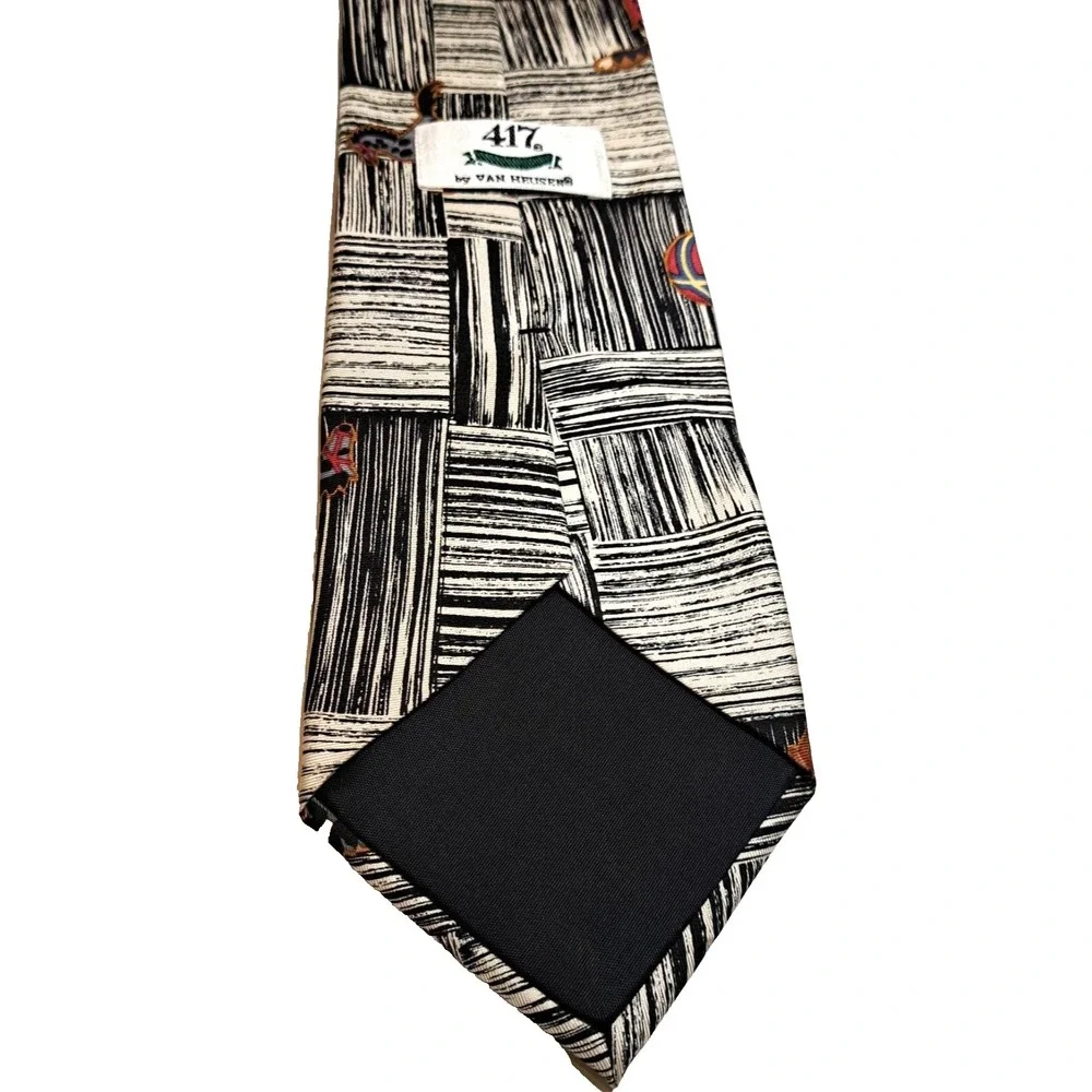 Van Huessen christmas tie